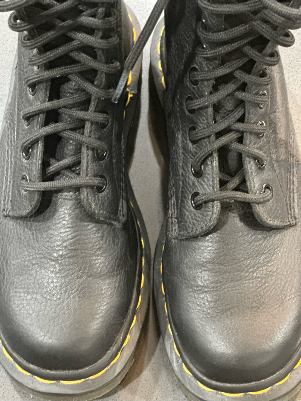 Dr. Martens 1490 Women’s Boots Size 6 Black Virginia Leather 10 Eye Excellent - Picture 2 of 7